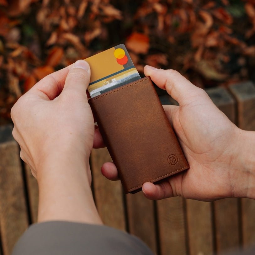 Smart Wallet 3.0 — portafoglio sottile con blocco RFID