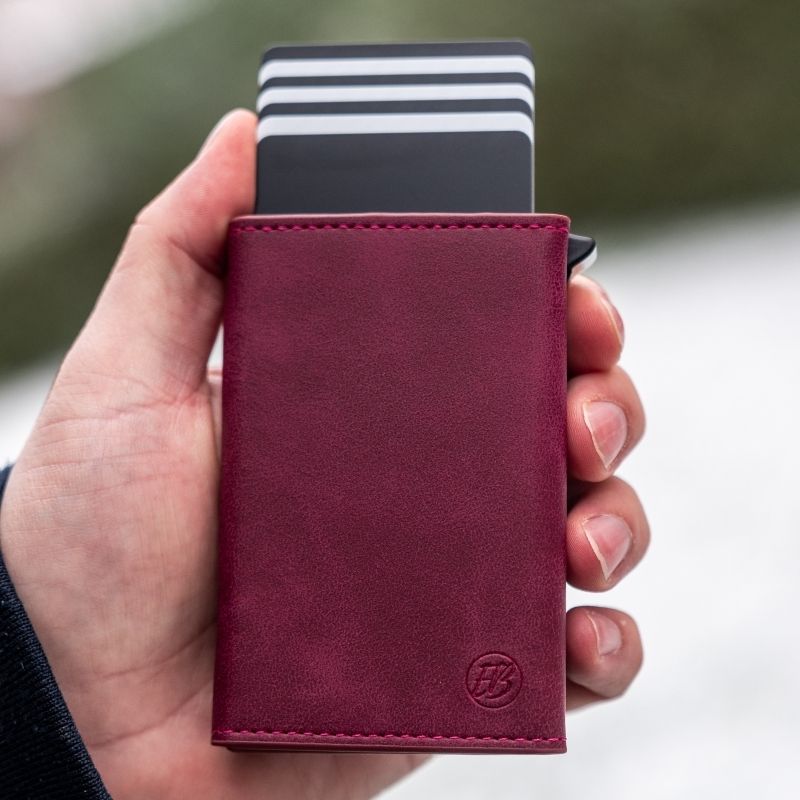 Smart Wallet 3.0 — portafoglio sottile con blocco RFID