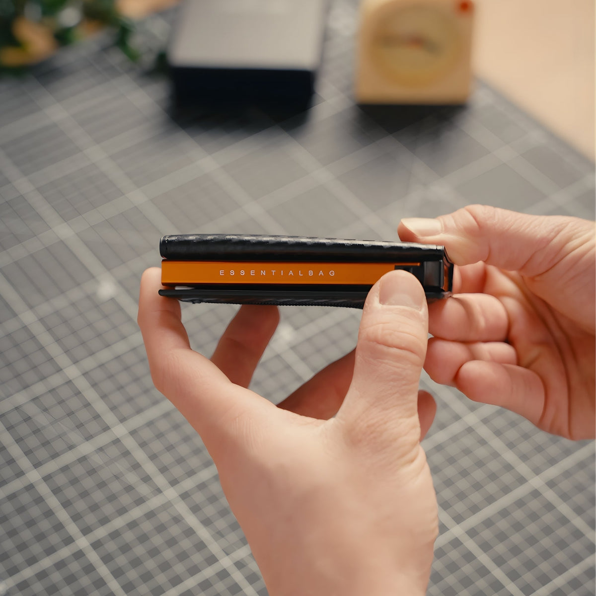 Smart Wallet 3.0 — portafoglio sottile con blocco RFID