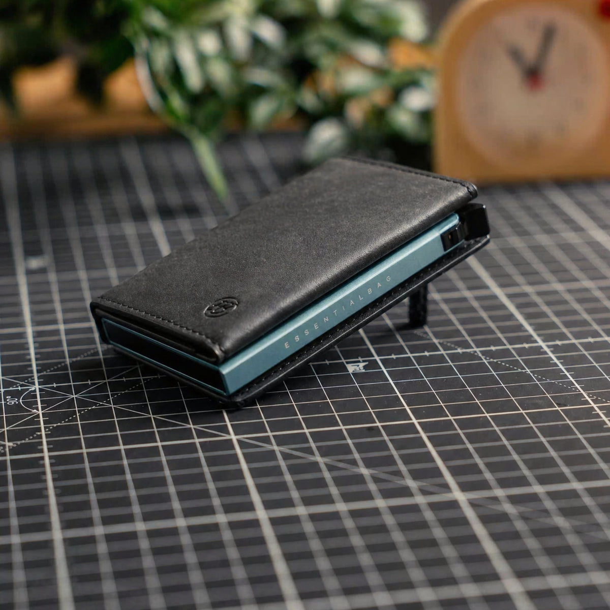 Smart Wallet 3.0 — portafoglio sottile con blocco RFID